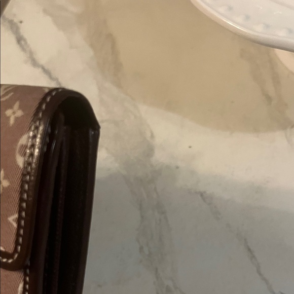 Louis Vuitton Mini Lin Brown and Cream Monogram Clutch - Picture 13 of 16